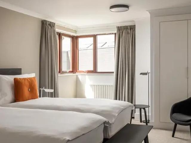 Apartment for rent in Kensington, Greater London