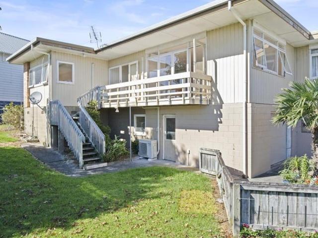 House for rent in Awhitu, Oroua County