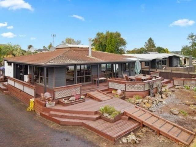 House for rent in Awhitu, Oroua County