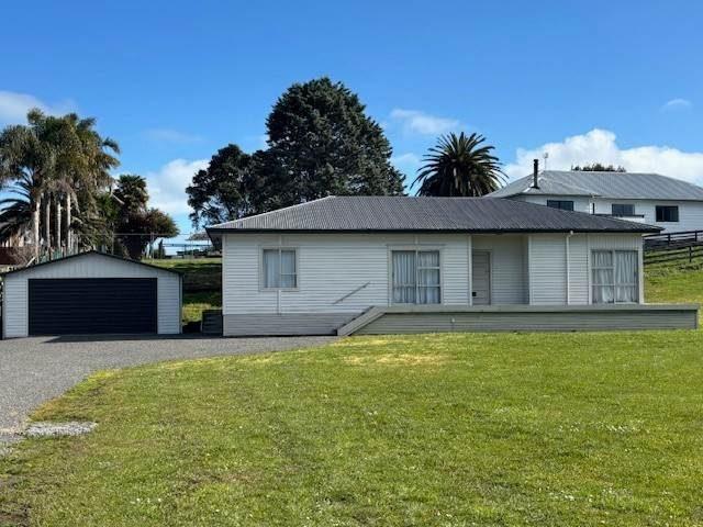 House for rent in Awhitu, Oroua County