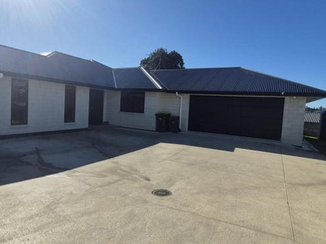 House for rent in Awhitu, Oroua County