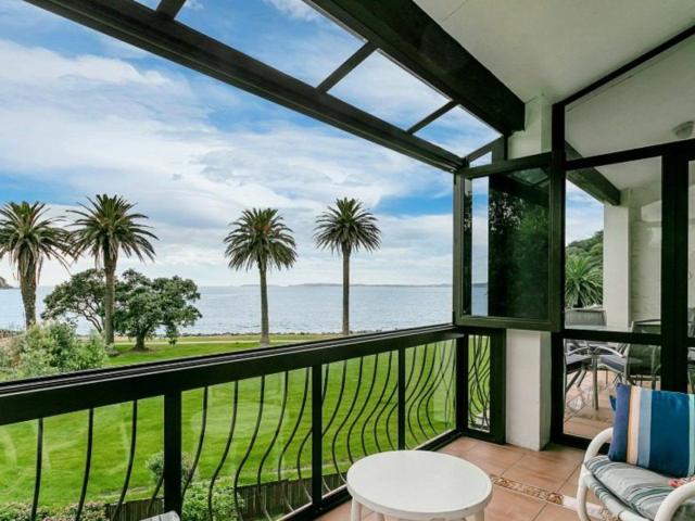 Apartment for rent in Whangaparaoa, Oroua County