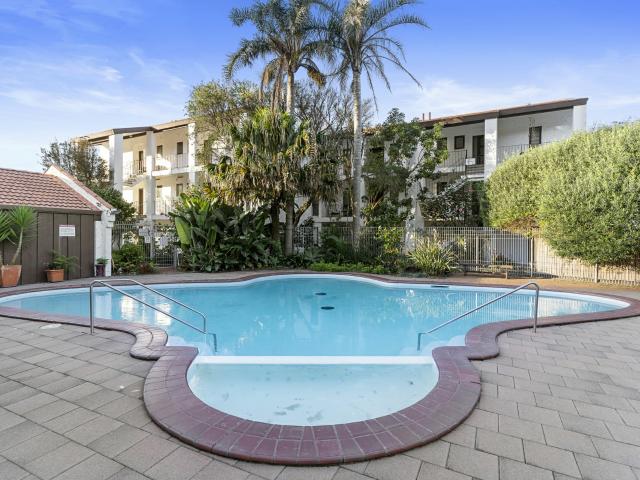 Apartment for rent in Whangaparaoa, Oroua County