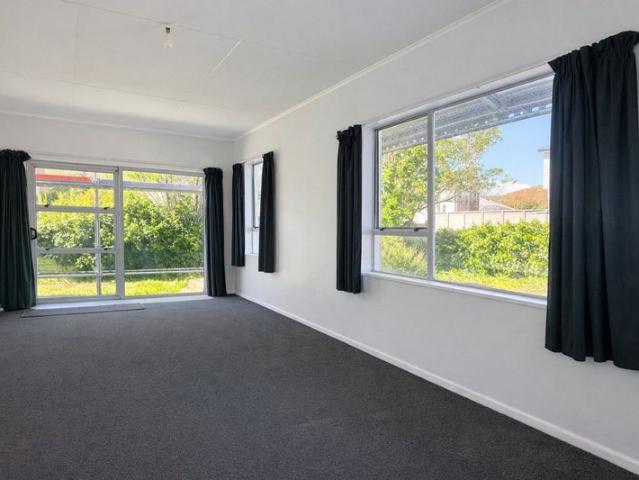 Apartment for rent in Days Bay, Wellington