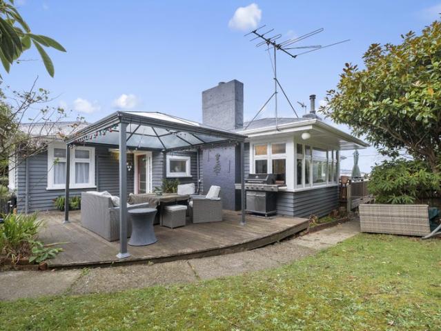 House for rent in Otakou