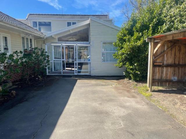 House for rent in Otakou