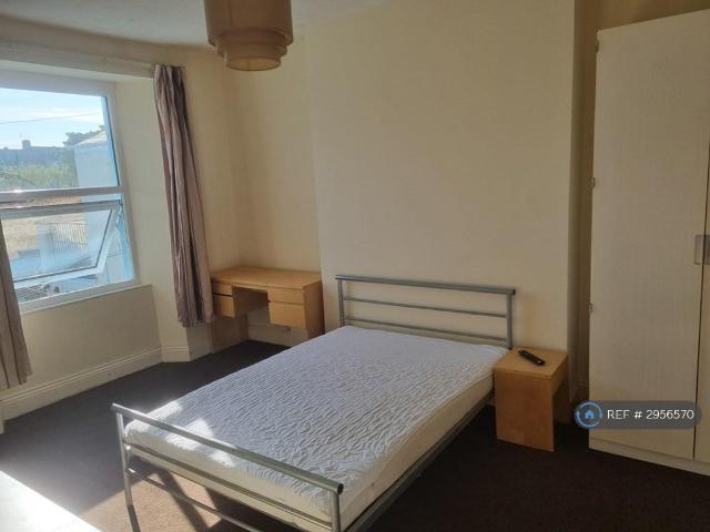 House for rent in Pennycomequick, Mount Wise