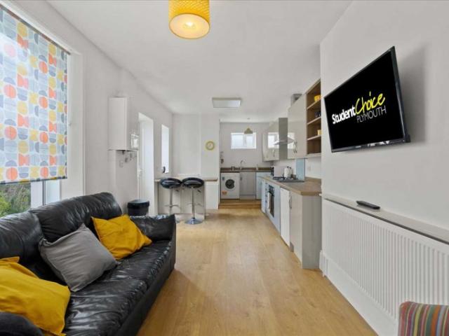 Room for rent in Pennycomequick, Plymouth