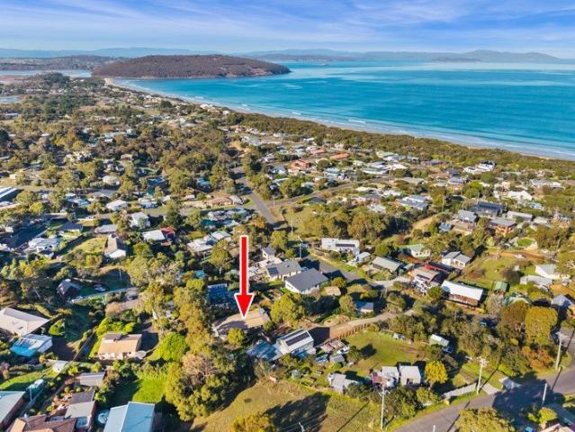 House for sale in Dodges Ferry, Tasmania