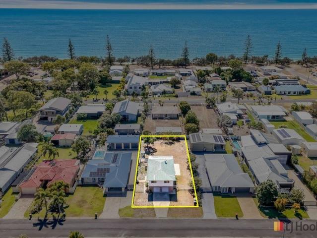 House for sale in Woodgate, Woodgate Beach