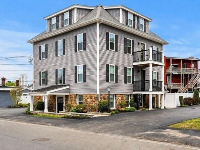 Condo for sale in Wakefield, Massachusetts