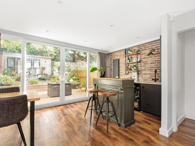 Apartment for rent in London Borough of Croydon, Upper Norwood