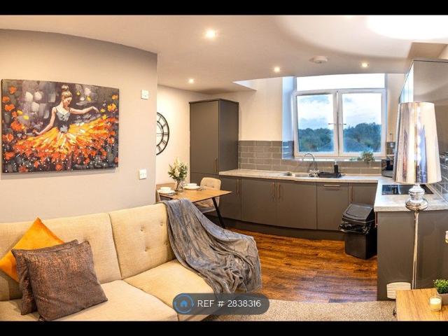 Apartment for rent in Lascelles Hall, Fenay Bridge