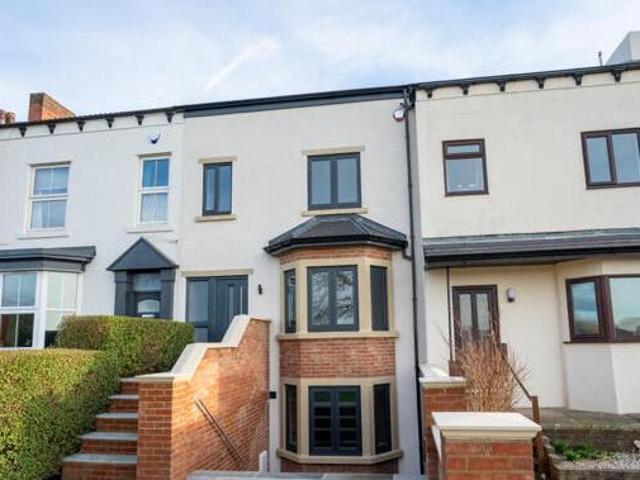 House for sale in Little Preston, West Yorkshire