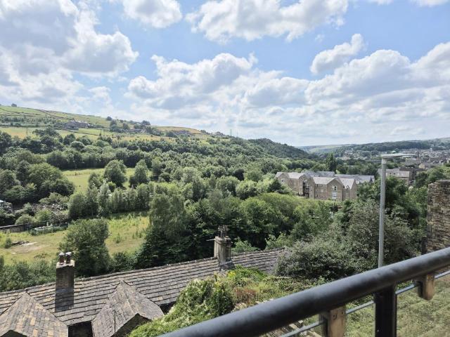 Apartment for rent in Sowerby Bridge, Pye Nest