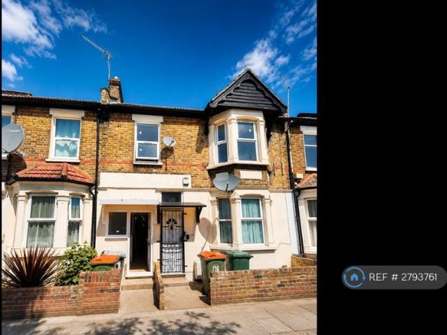 House for rent in Plashet, Greater London