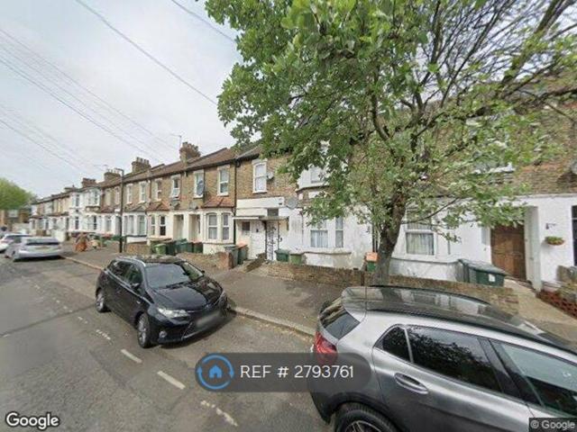 House for rent in Plashet, Greater London