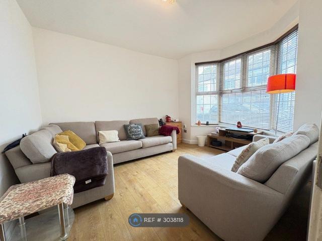 House for rent in Upper Edmonton, Greater London