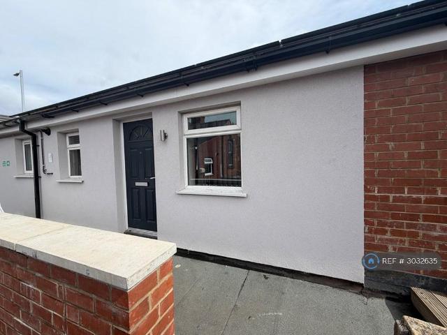 Apartment for rent in Thornes, Wakefield
