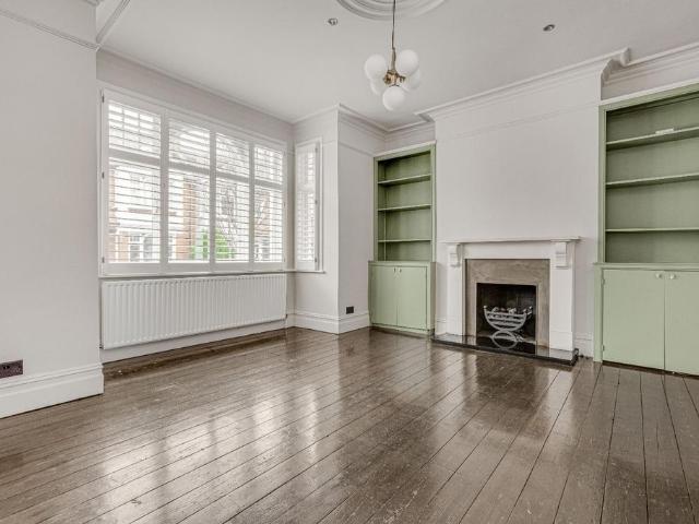 House for rent in Clapham Junction, Greater London