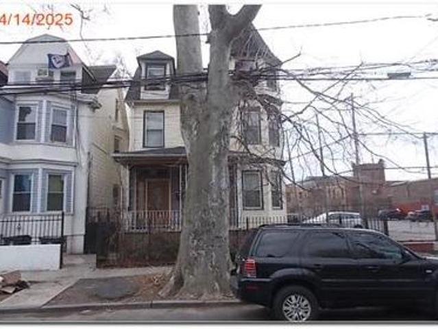 House for sale in Newark