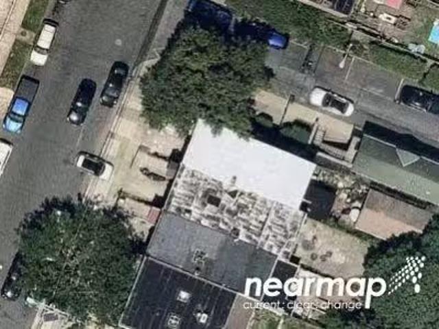 House for sale in Newark