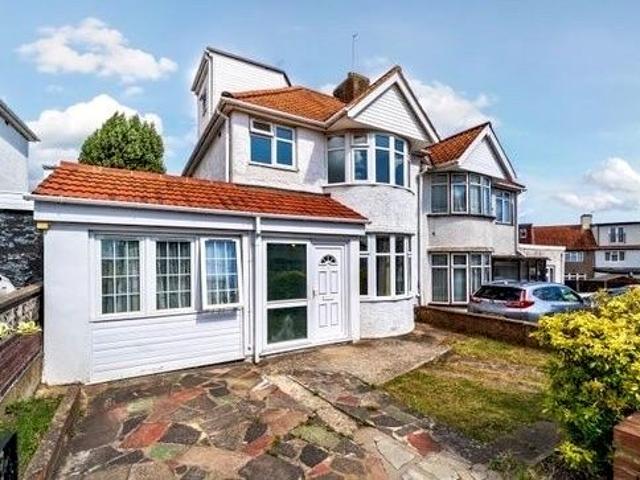 House for rent in Kingsbury, Greater London