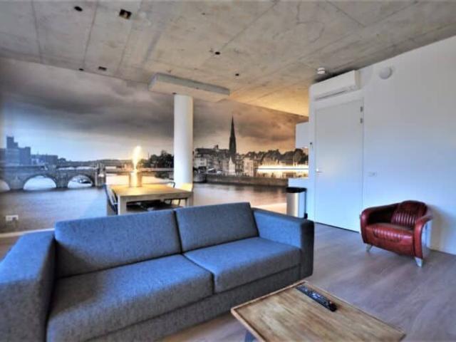Appartement te huur in Bergen, Acht