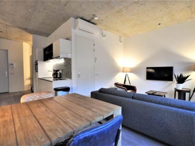 Appartement te huur in Bergen, Acht
