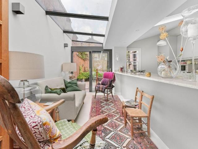 Apartment for rent in Kennington, Greater London