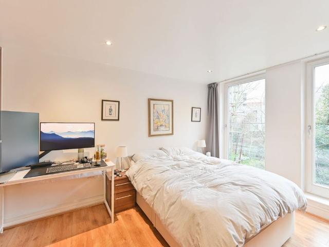 Apartment for rent in Clapham Junction, Greater London