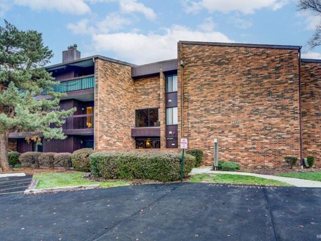Condo for sale in Oak Forest, Illinois