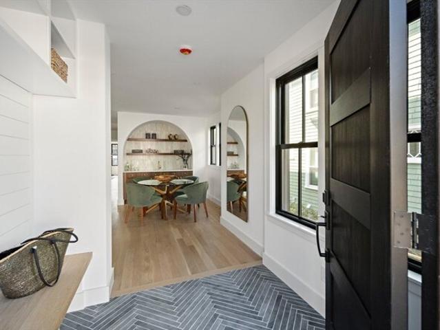Condo for sale in Cambridge