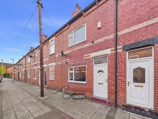 House for rent in Round Hill, Wakefield