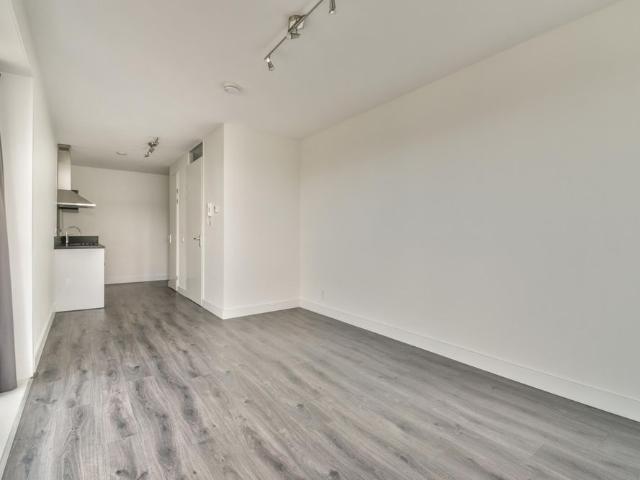 Studio te huur in Laak, Zuid Holland