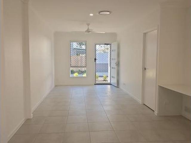 Townhouse for rent in Toombul, Queensland