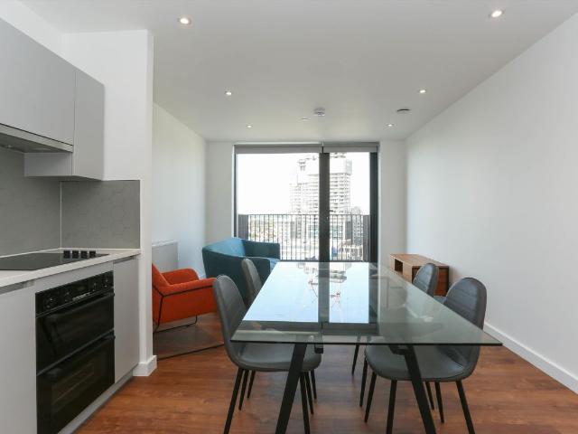 Apartment for rent in London Borough of Ealing, Greater London