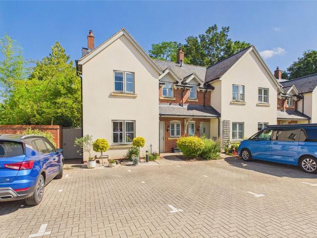 House for rent in Coughton