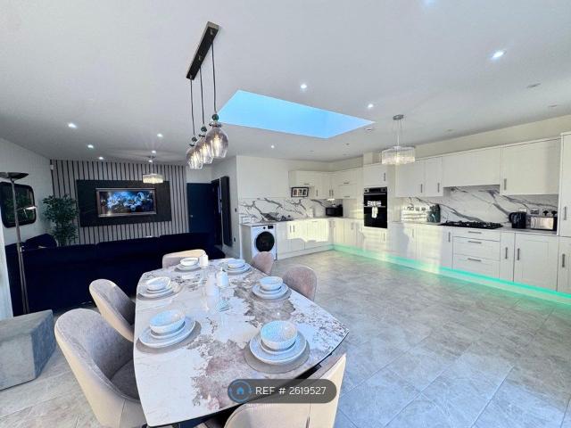 House for rent in London Borough of Hillingdon, Greater London