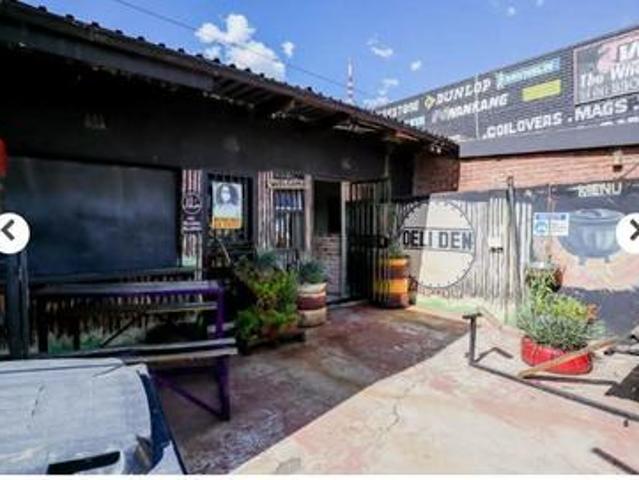 Commercial for sale in Vosloorus, Gauteng