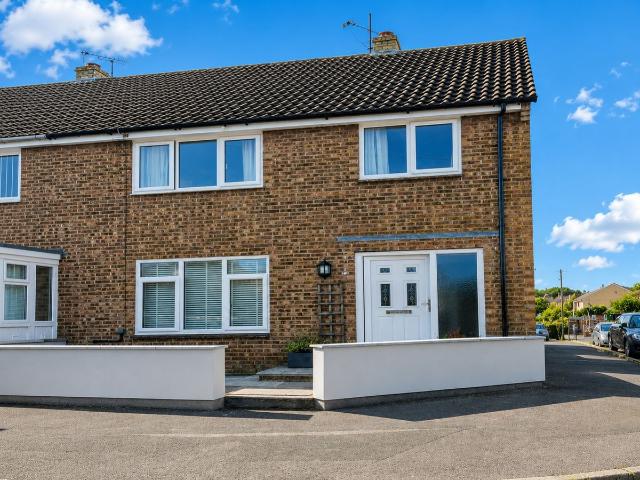 House for rent in Kingswood, School House