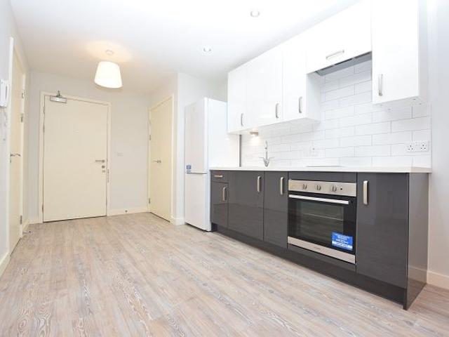 Studio for rent in Neepsend, Kelham