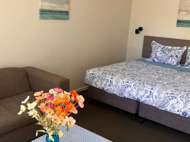 Granny Flat for rent in Parklands, Western Australia