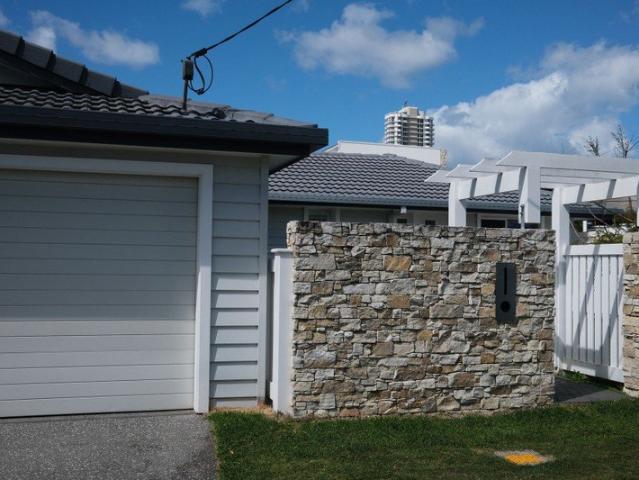 House for rent in Burleigh Waters, Gold Coast City