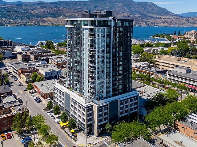 Condo for sale in Winfield, British Columbia