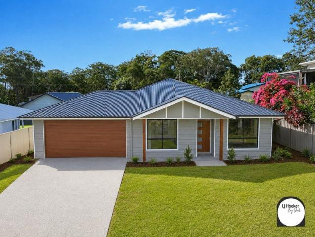 Cottage for sale in Toombul, Queensland