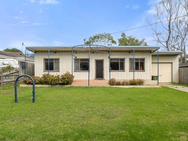 House for sale in Cowes, Victoria