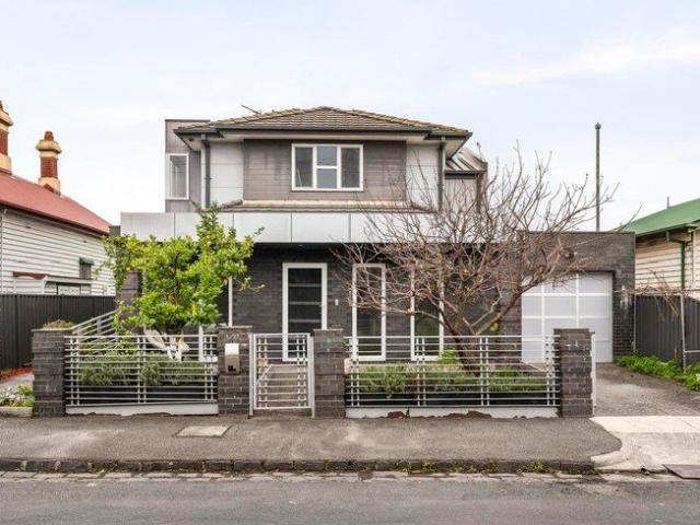Townhouse for sale in Camerons Creek, Victoria