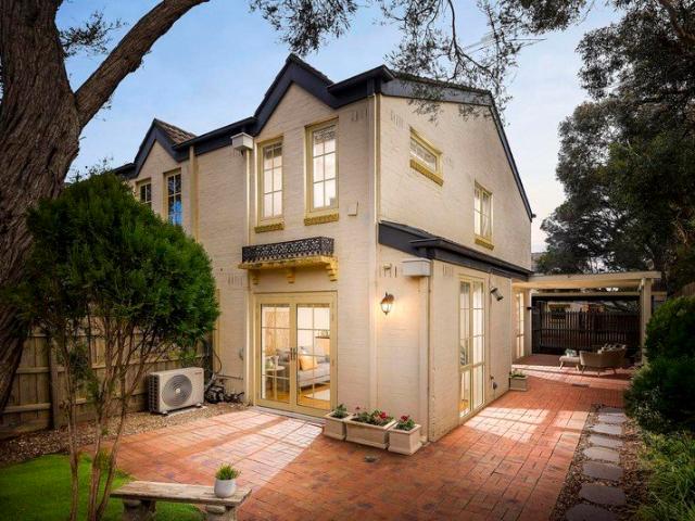 Townhouse for sale in Camerons Creek, Victoria