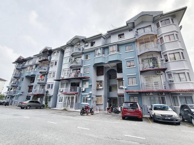 Apartment for sale in Country Heights Damansara, Kuala Lumpur